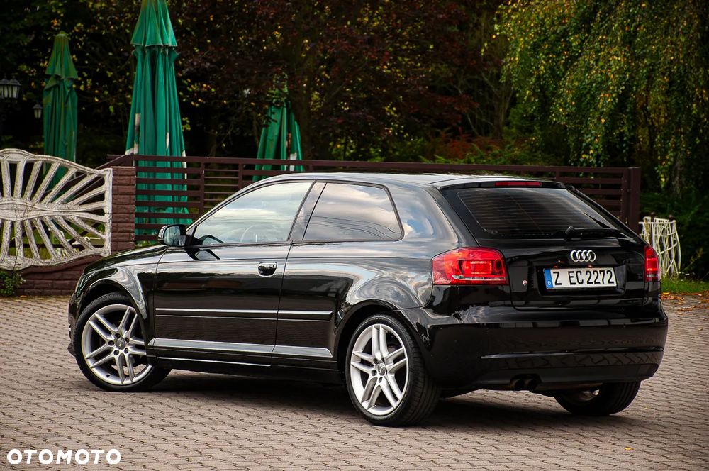 Audi A3 3-drzwiowe 1.4 TFSI S line Sportpaket (plus) - 16