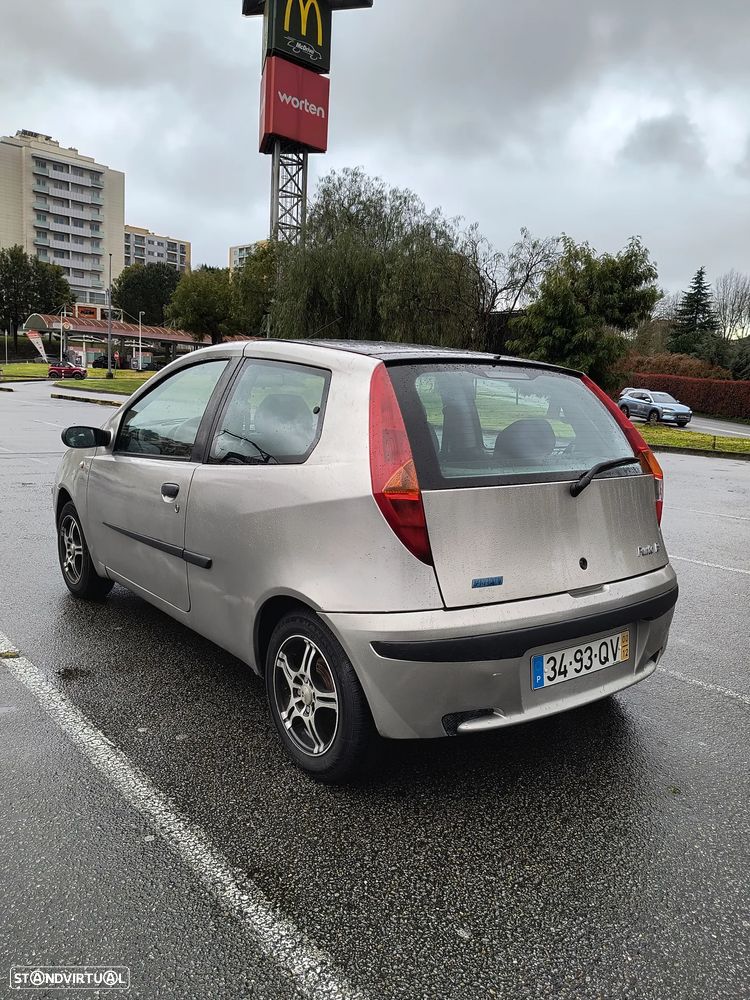 Fiat Punto 1.2 16V ELX - 3