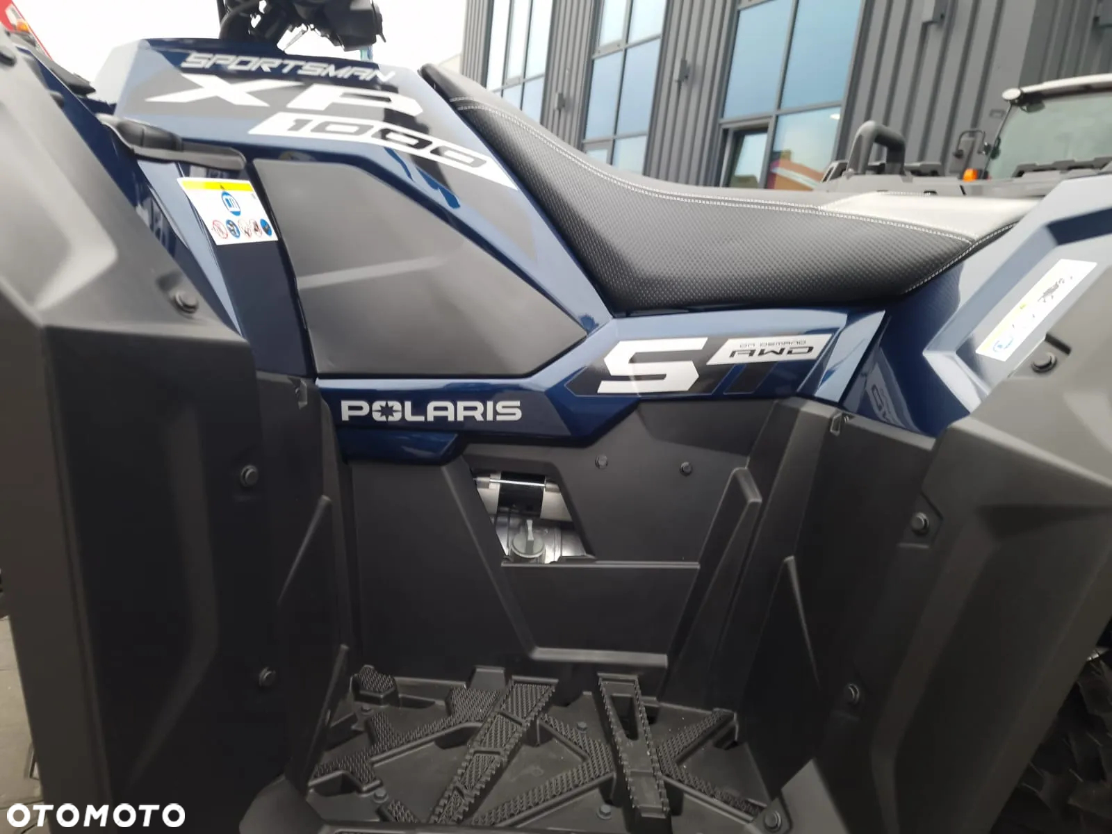 Polaris Sportsman - 12