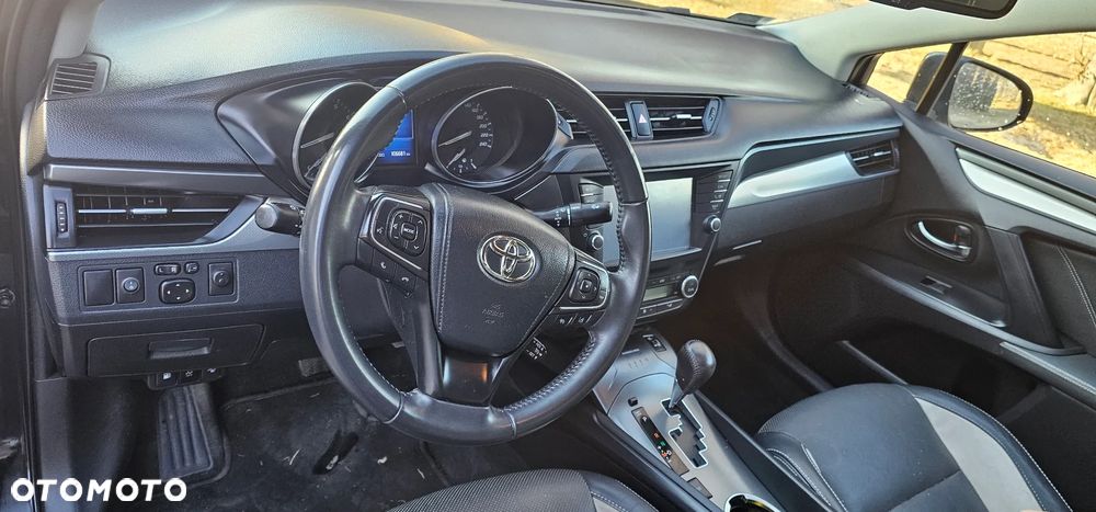 Toyota Avensis 2.0 Premium MS - 4