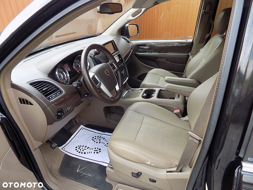 Lancia Voyager 2.8 CRD16v Silver - 4