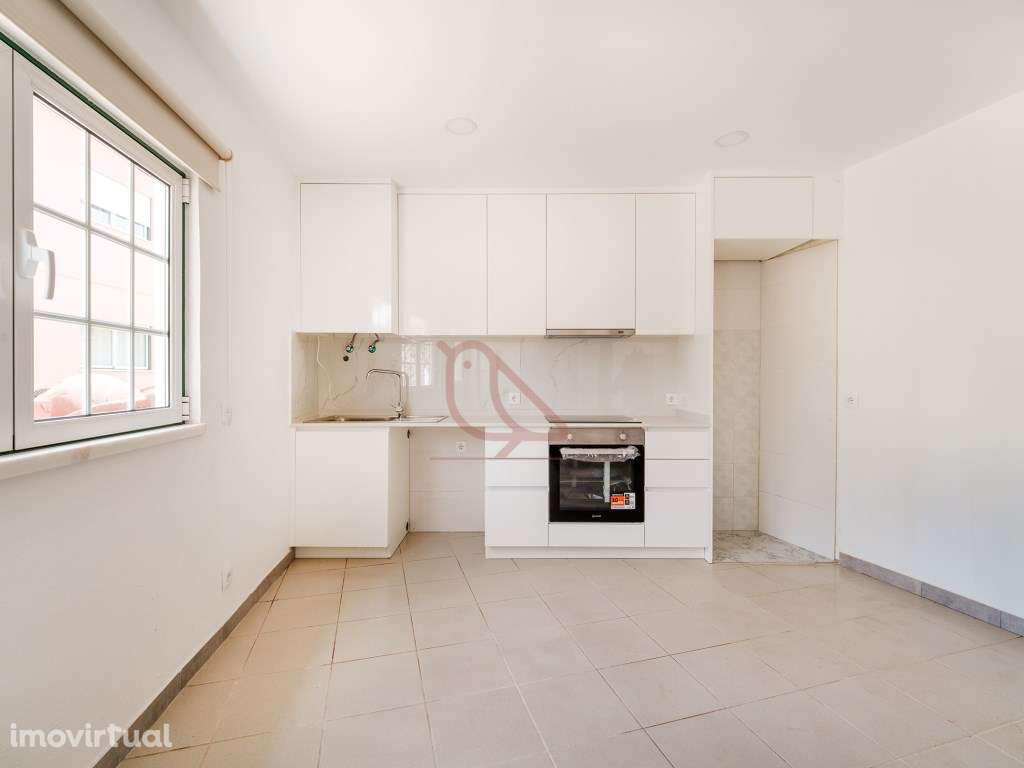 Moradia T1 / Arrendamento / Totalmente Remodelado - Grande imagem: 2/8