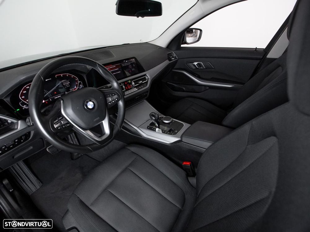 BMW 330 e Touring Corporate Edition Auto - 7
