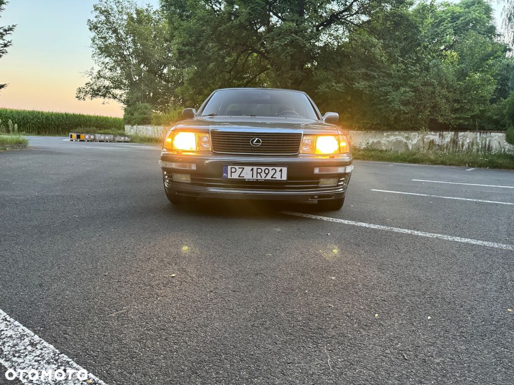 Lexus LS - 2