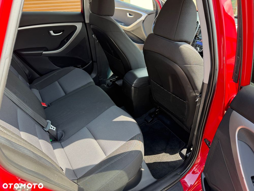 Hyundai i30 1.6 CRDi Comfort - 37