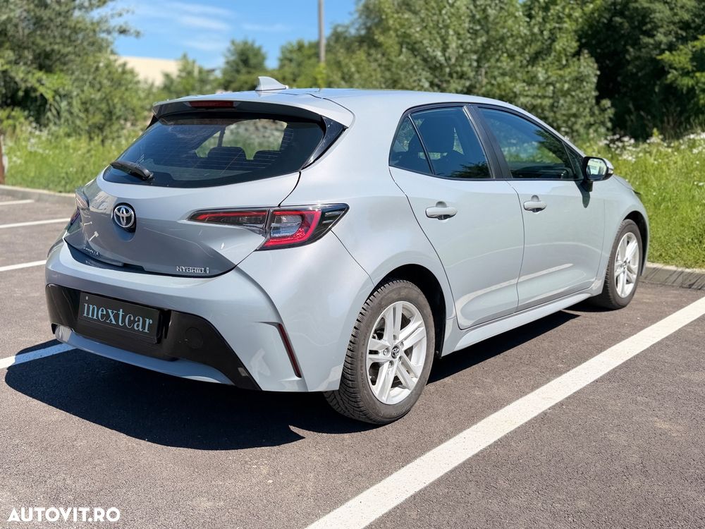 Toyota Corolla 1.8 Business Edition - 6