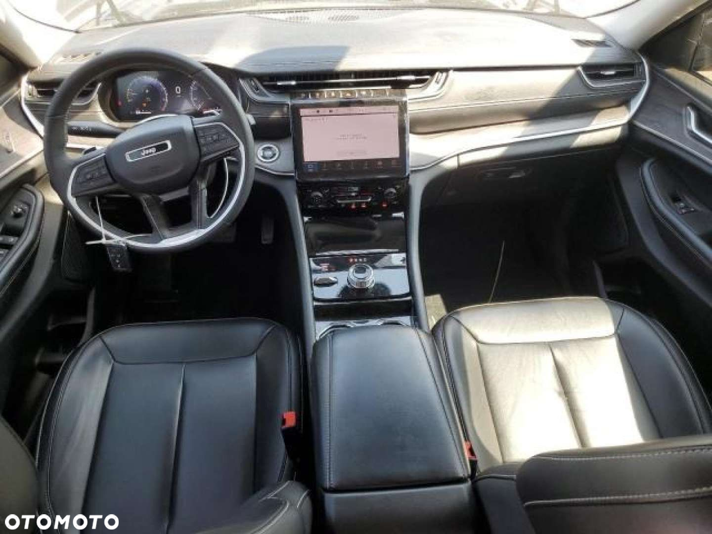 Jeep Grand Cherokee - 8