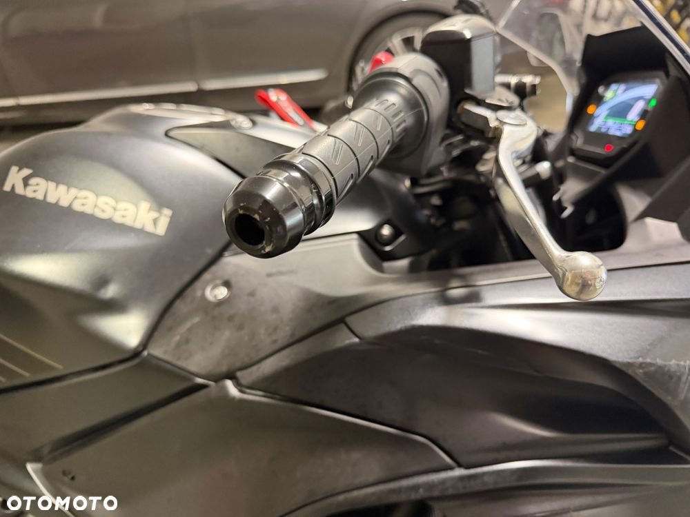 Kawasaki Ninja - 7