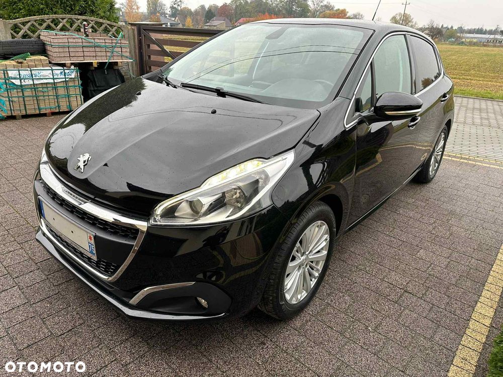 Peugeot 208 1.5 BlueHDi Allure S&S - 1