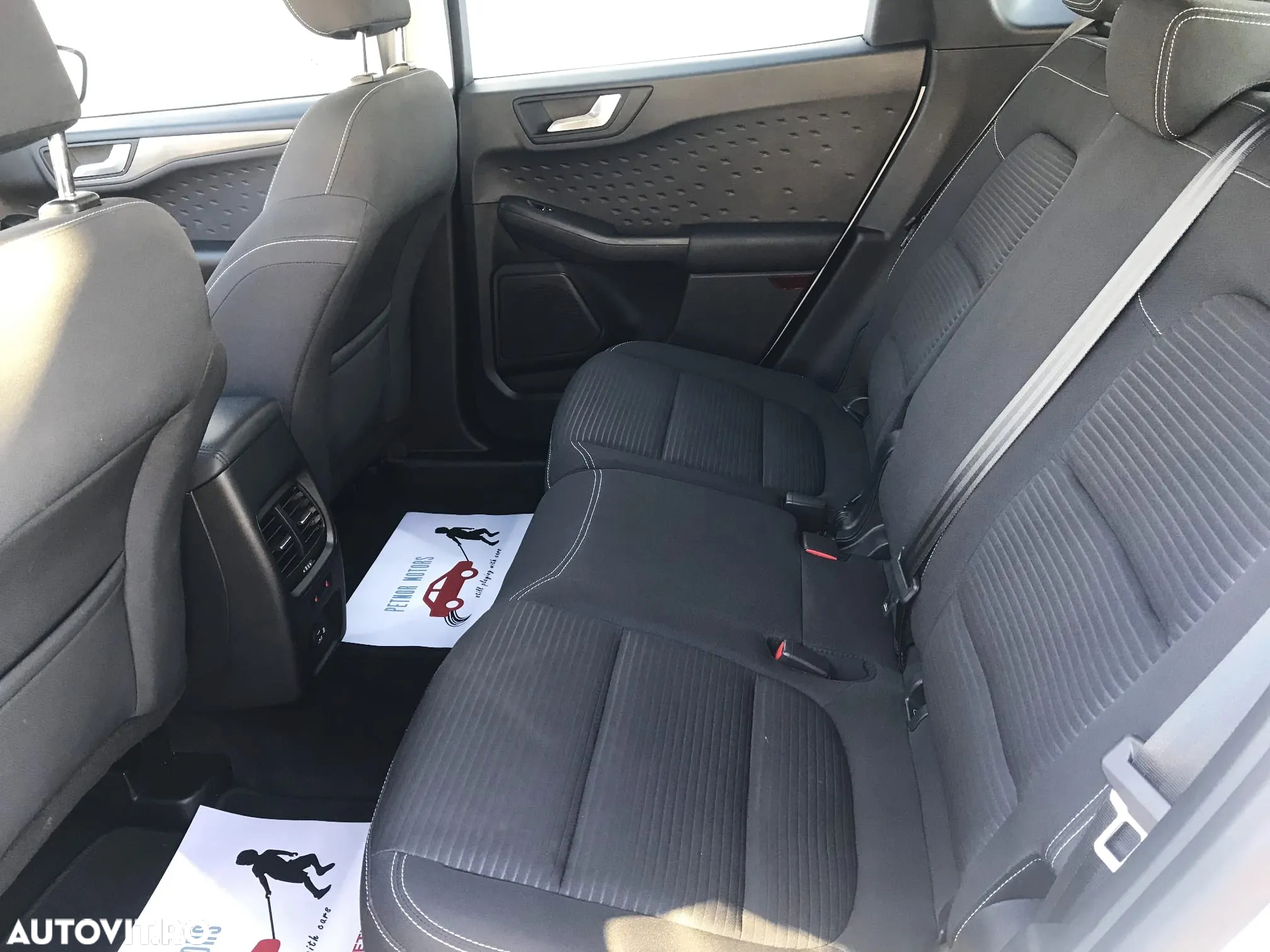 Ford Kuga 2.5 Duratec PHEV Titanium - 14