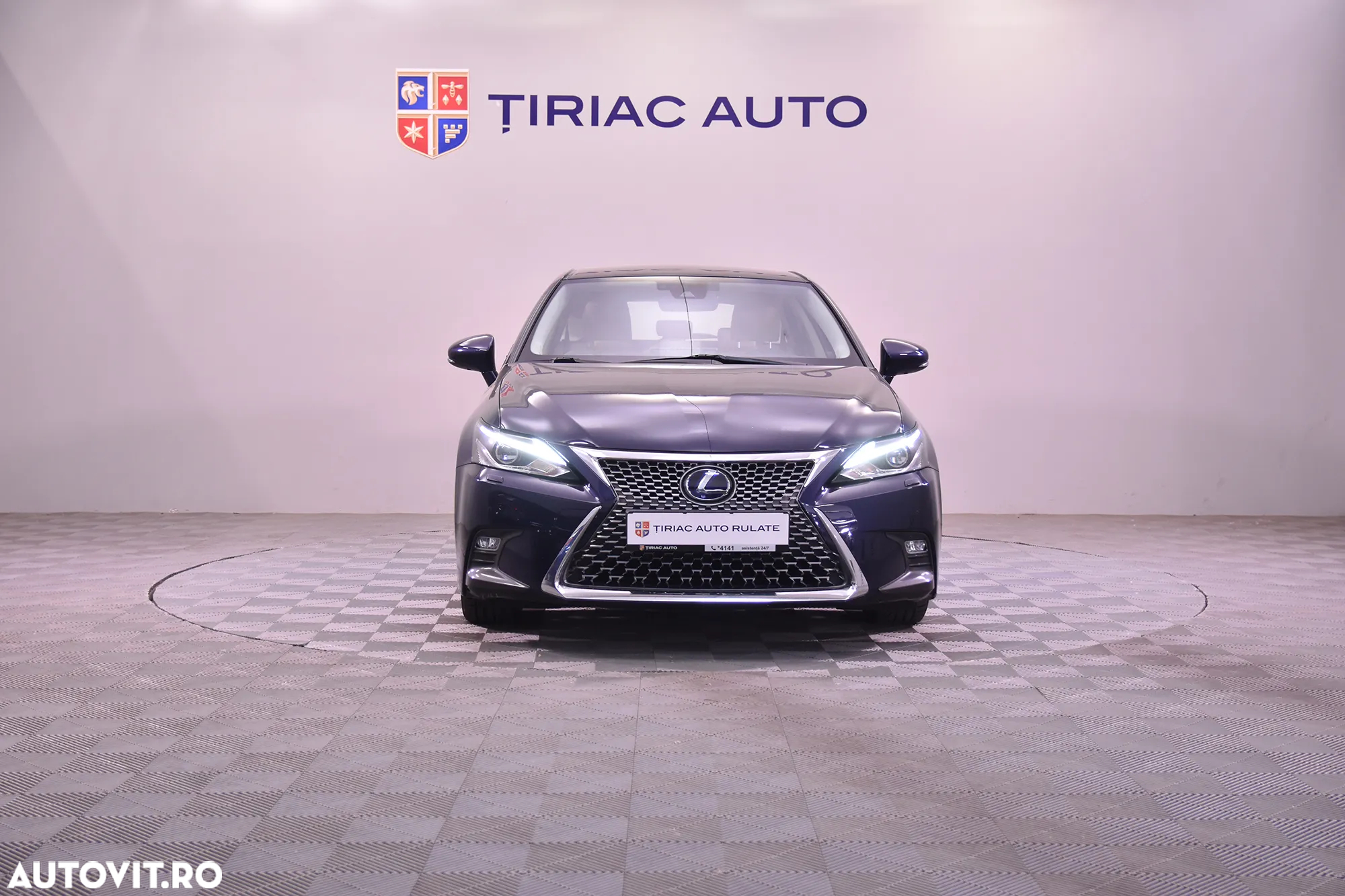 Lexus CT 200h - 8
