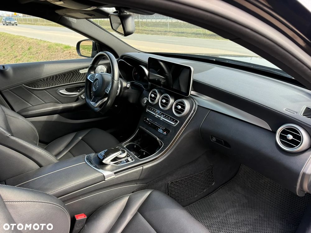 Mercedes-Benz Klasa C 200 4-Matic 9G-TRONIC - 9