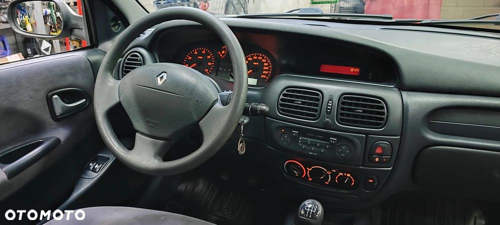 Renault Megane 1.4 Confort Privilege - 13