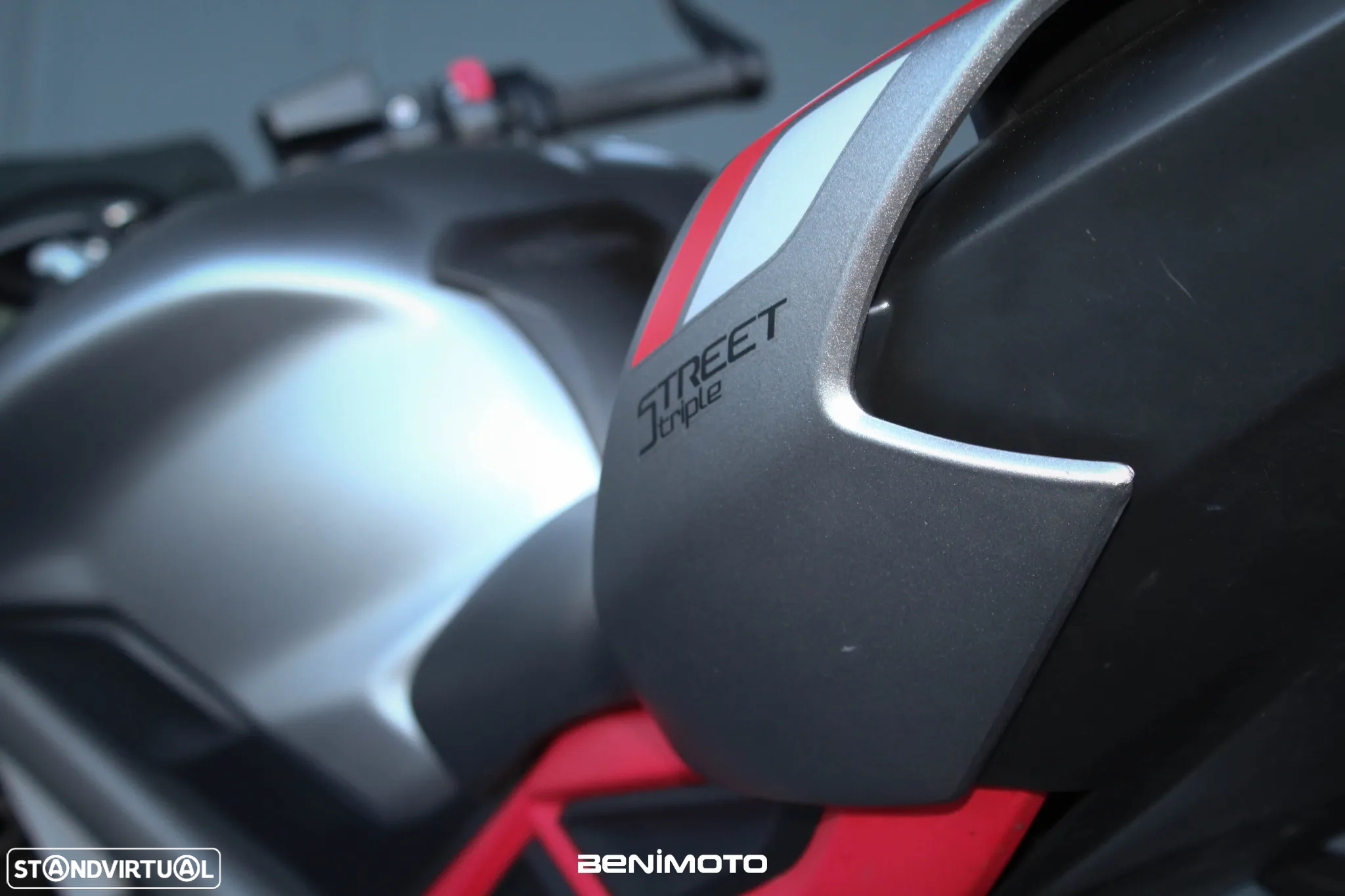 Triumph Street Triple 765 - 18