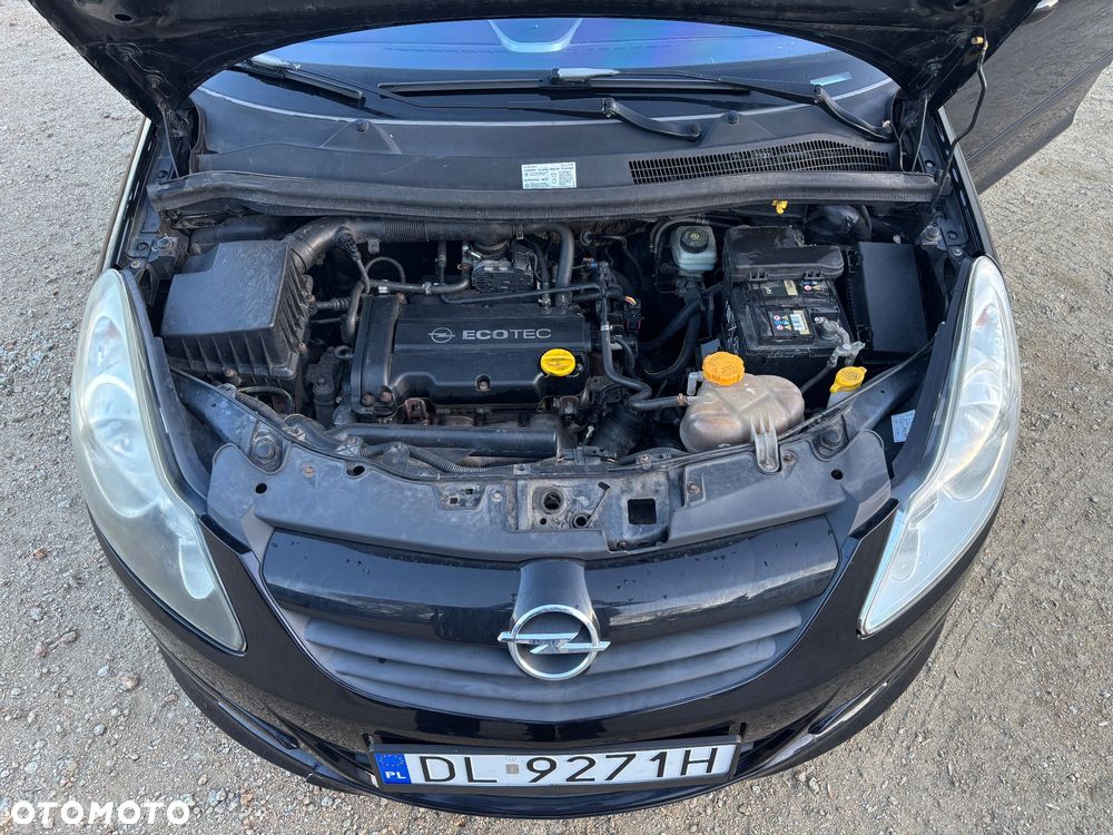 Opel Corsa 1.4 16V Sport - 9
