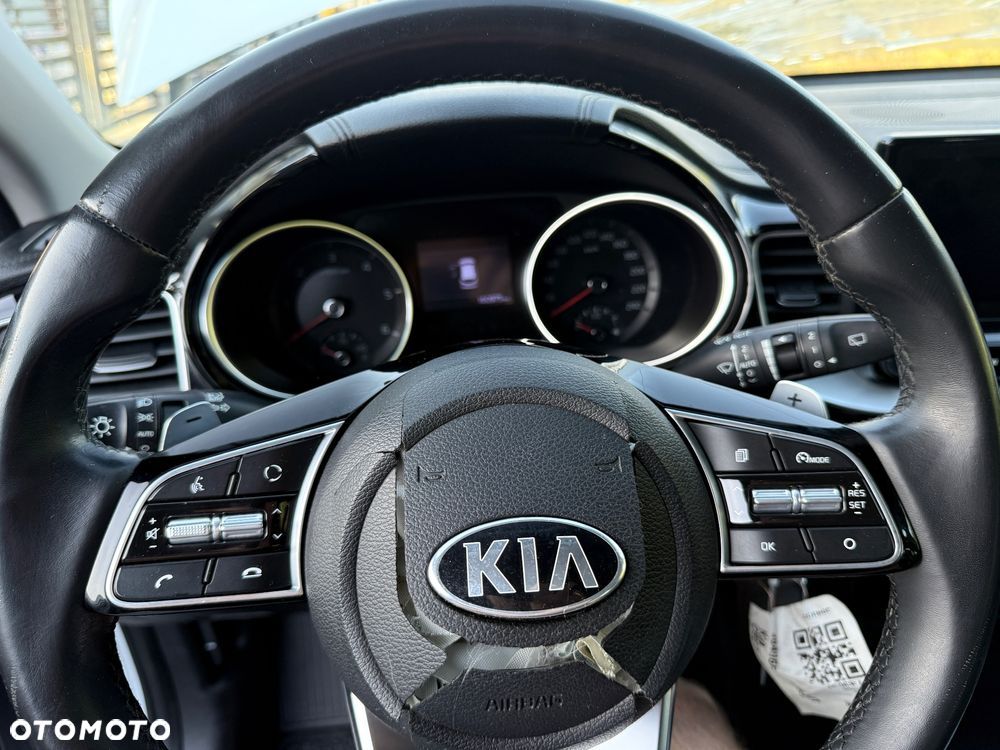 Kia Ceed 1.6 CRDi DCT Vision - 21