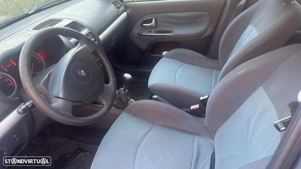 Renault Clio 1.2 16V Dynamique - 9