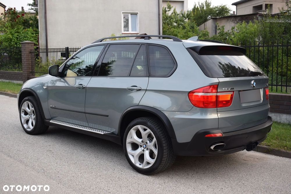 BMW X5 4.8i xDrive - 5