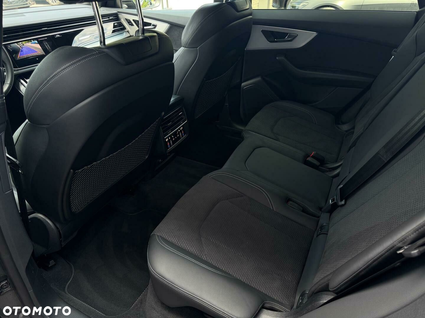 Audi Q8 - 11