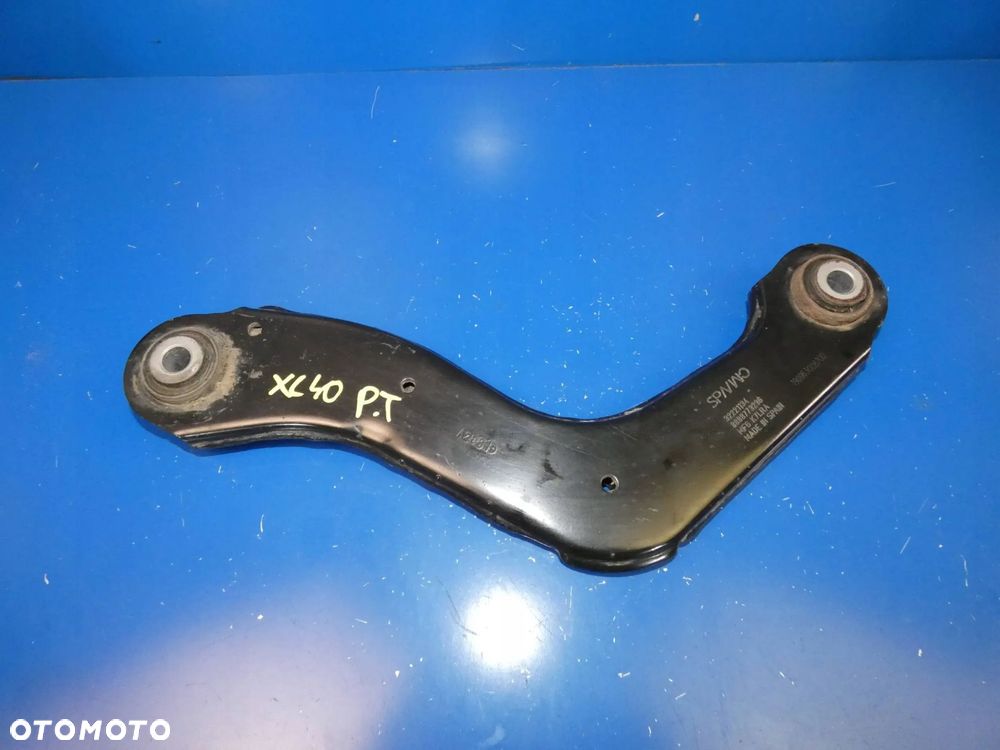 VOLVO XC40 WAHACZ PRAWY TYŁ TYLNY - 1