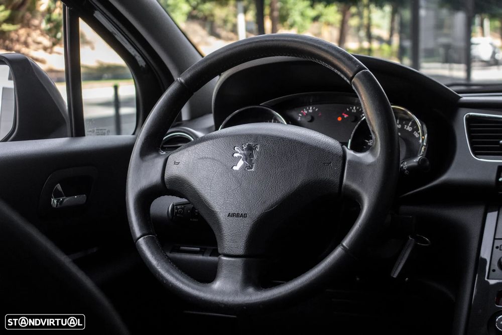 Peugeot 3008 1.6 HDi Access - 31
