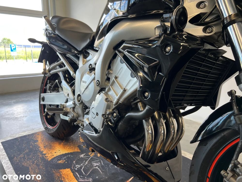 Yamaha FZ6 - 25