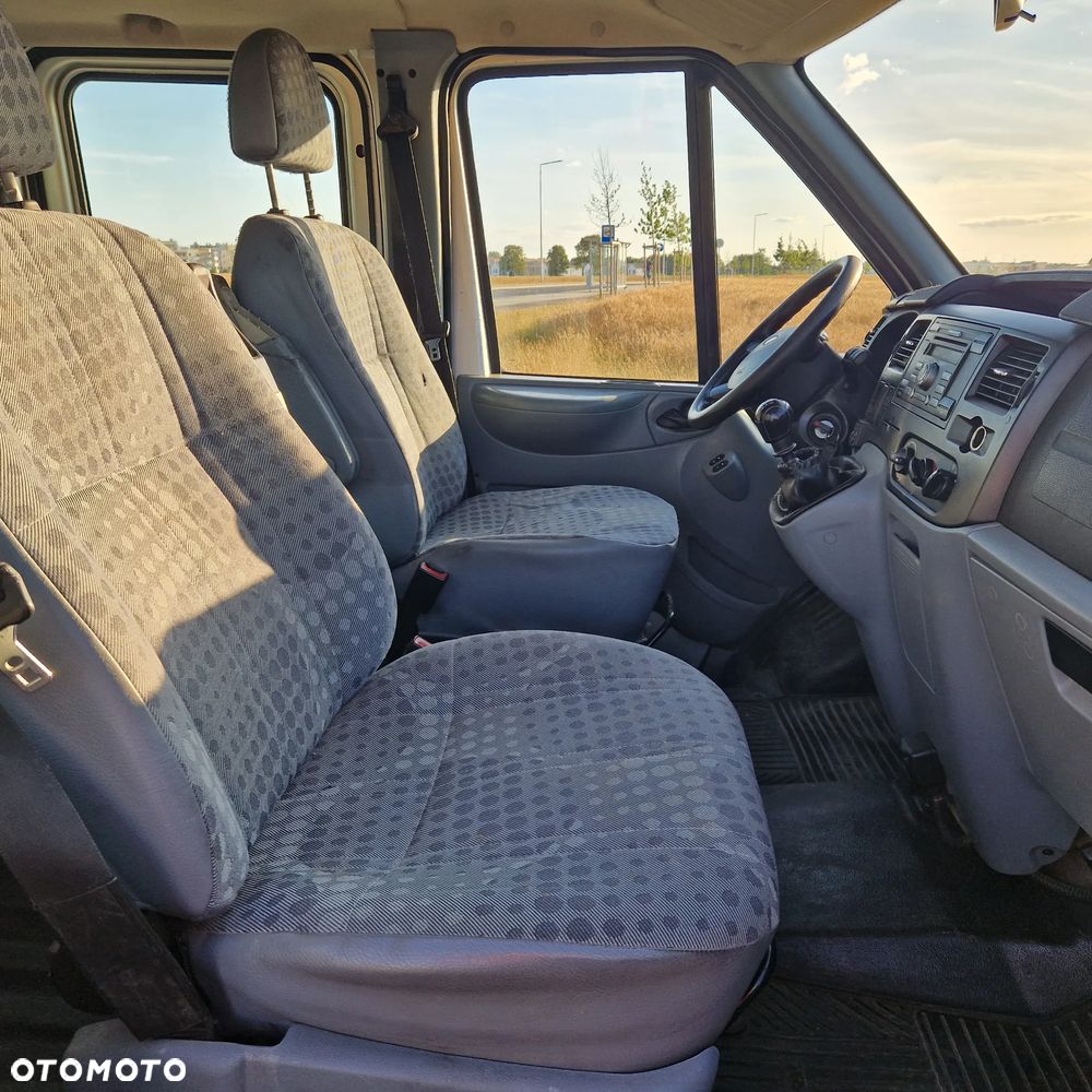 Ford Transit - 10