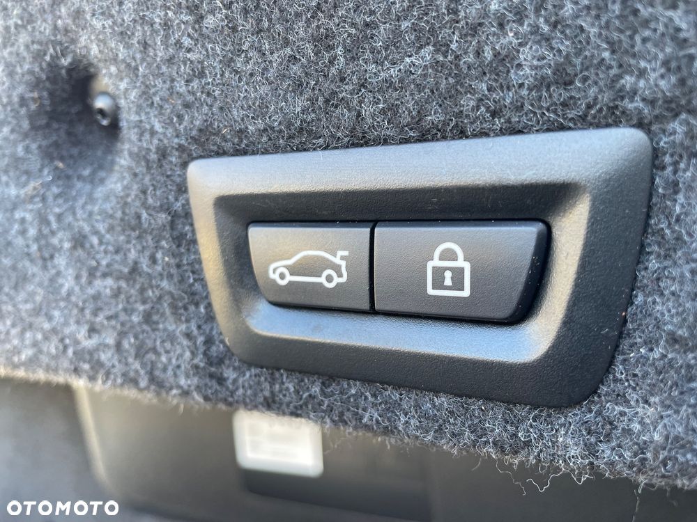 BMW Seria 5 535d Sport-Aut Luxury Line - 15