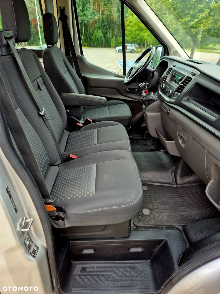 Ford Transit - 15