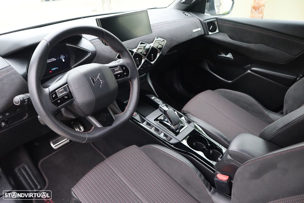 DS DS3 Crossback E-TENSE PERFORMANCE LINE - 17