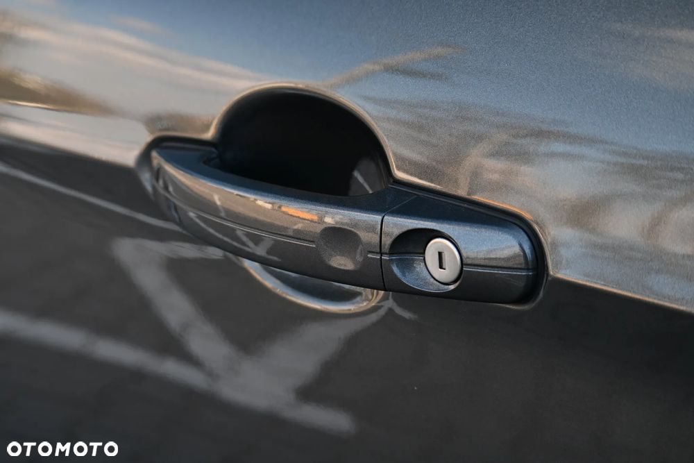 Ford Kuga 2.0 TDCi 4x4 Titanium - 17