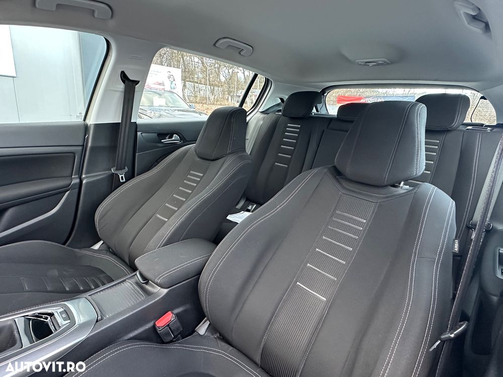 Peugeot 308 125 THP Allure - 13
