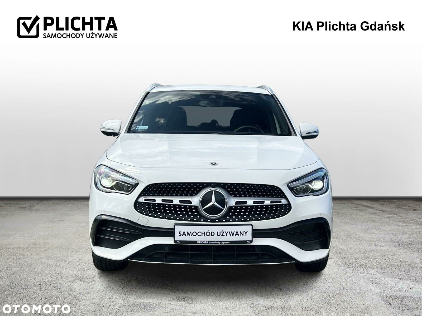 Mercedes-Benz GLA - 8