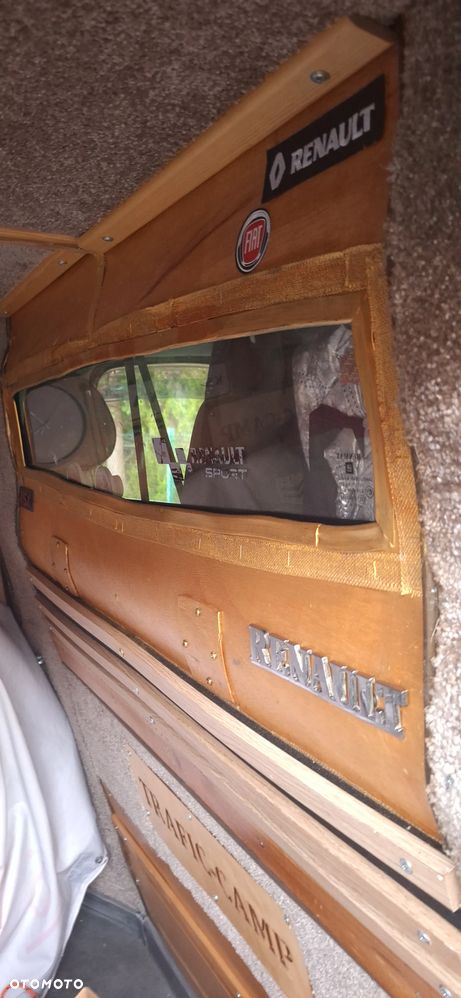 Renault Trafic - 24
