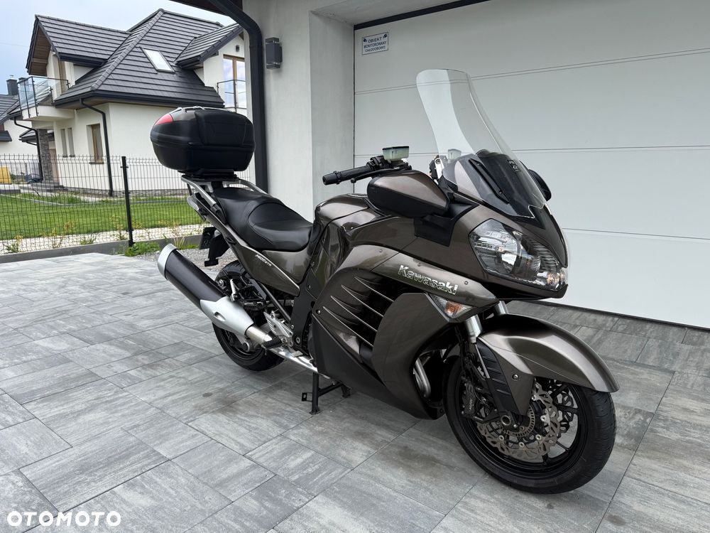 Kawasaki GTR - 7