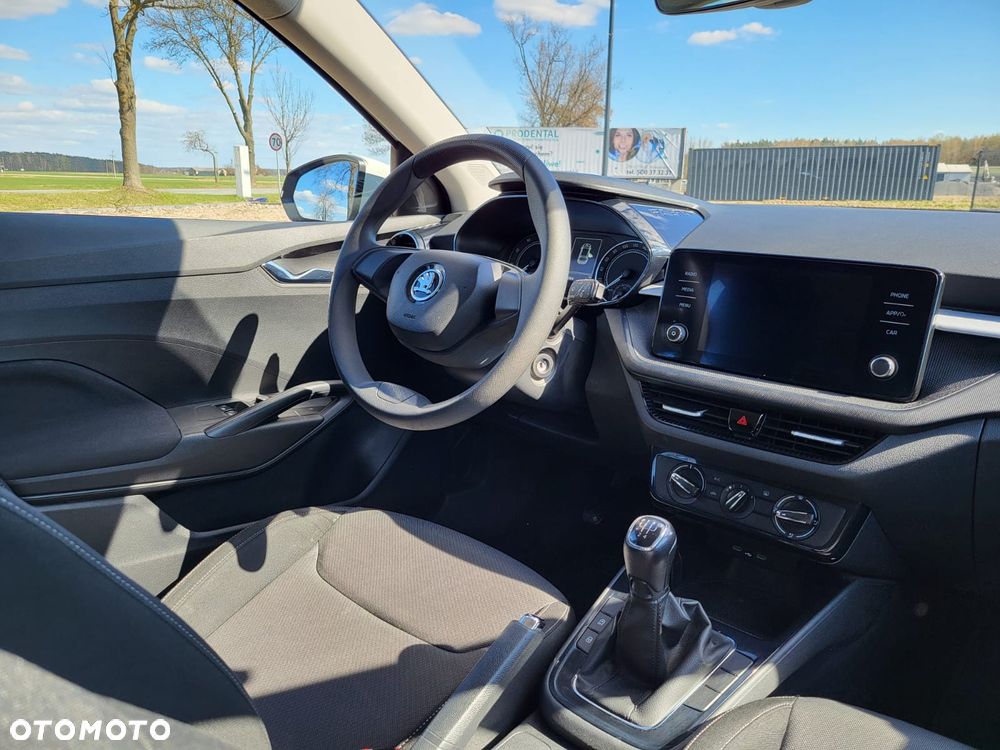 Skoda Fabia 1.0 Ambition - 10