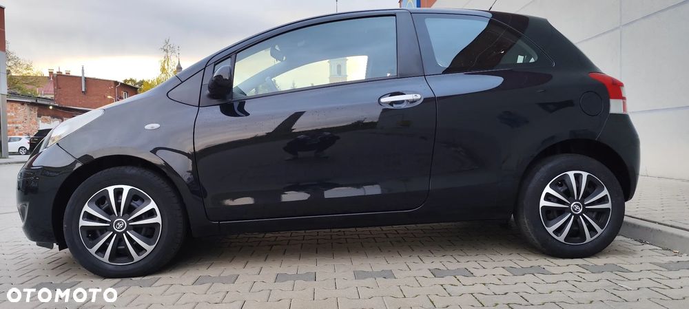 Toyota Yaris 2010 photo 4