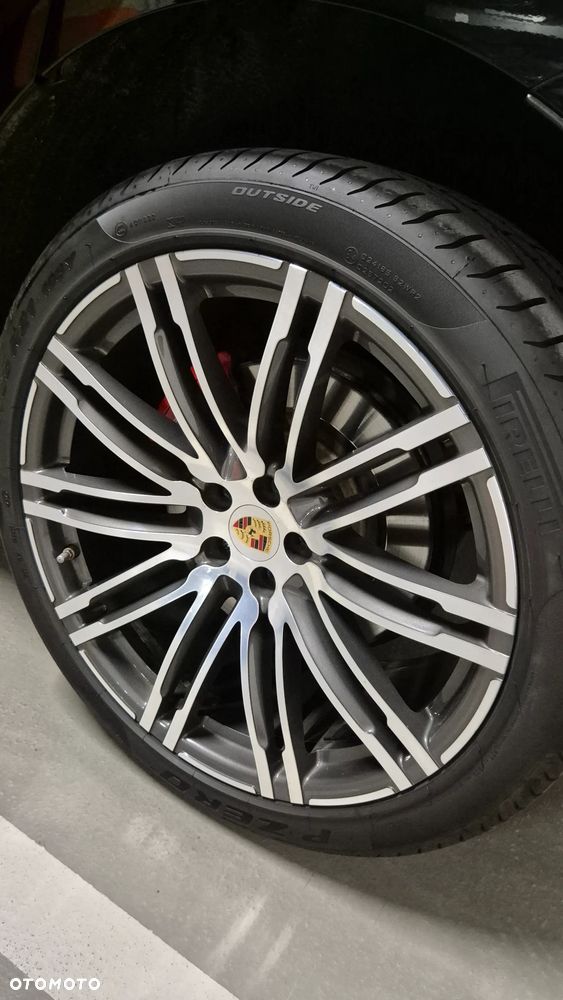 Porsche Macan Turbo PDK - 37