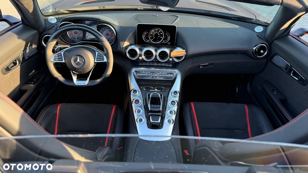 Mercedes-Benz AMG GT - 13