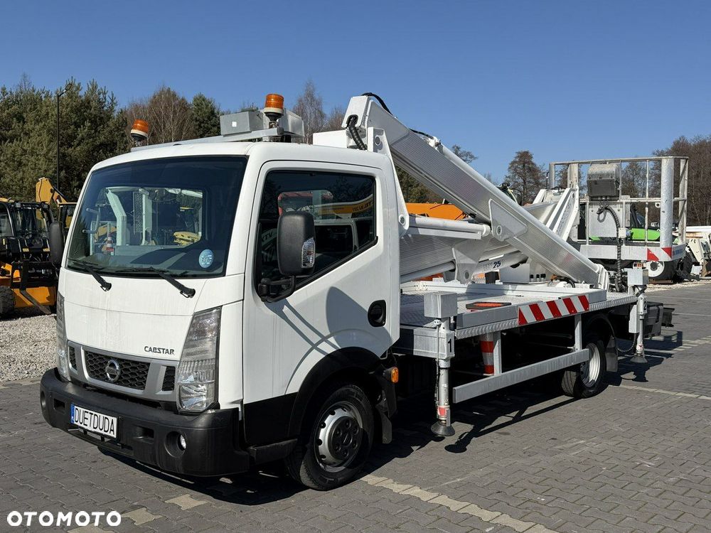 Nissan Cabstar - 2
