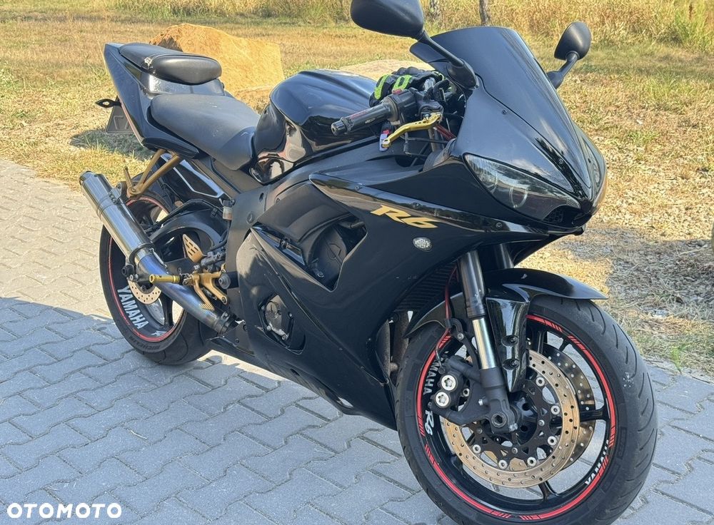 Yamaha R6 - 1
