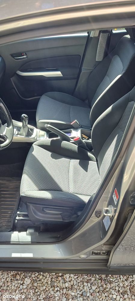 Suzuki Vitara 1.6 Premium 2WD - 10