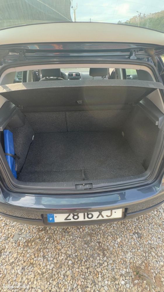 VW Golf 1.4 FSi Confortline - 14