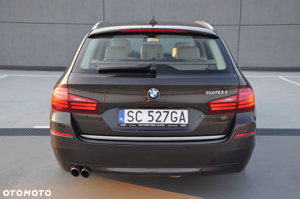 BMW Seria 5 520i Modern Line - 10