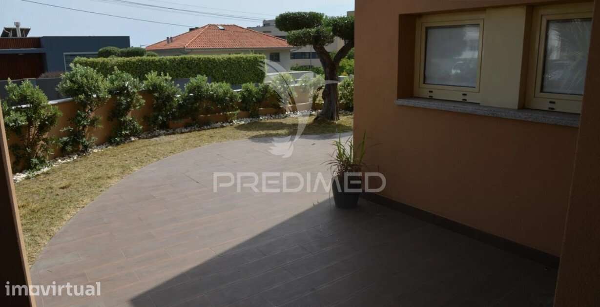 Excelente moradia Bifamiliar T3, a 100 metros da praia em Canidelo... - Grande imagem: 3/26