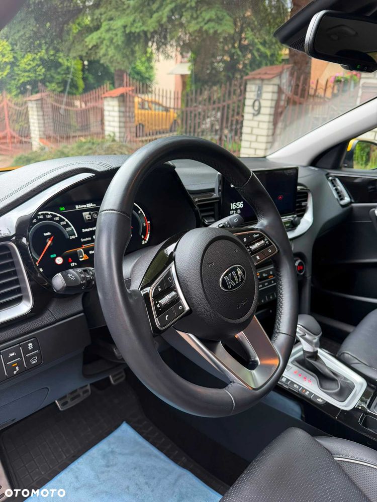 Kia XCeed - 4
