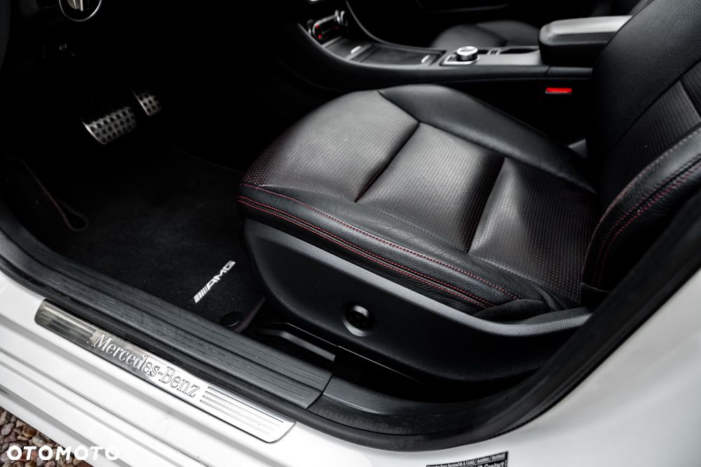 Mercedes-Benz CLA 250 4Matic 7G-DCT AMG Line - 19