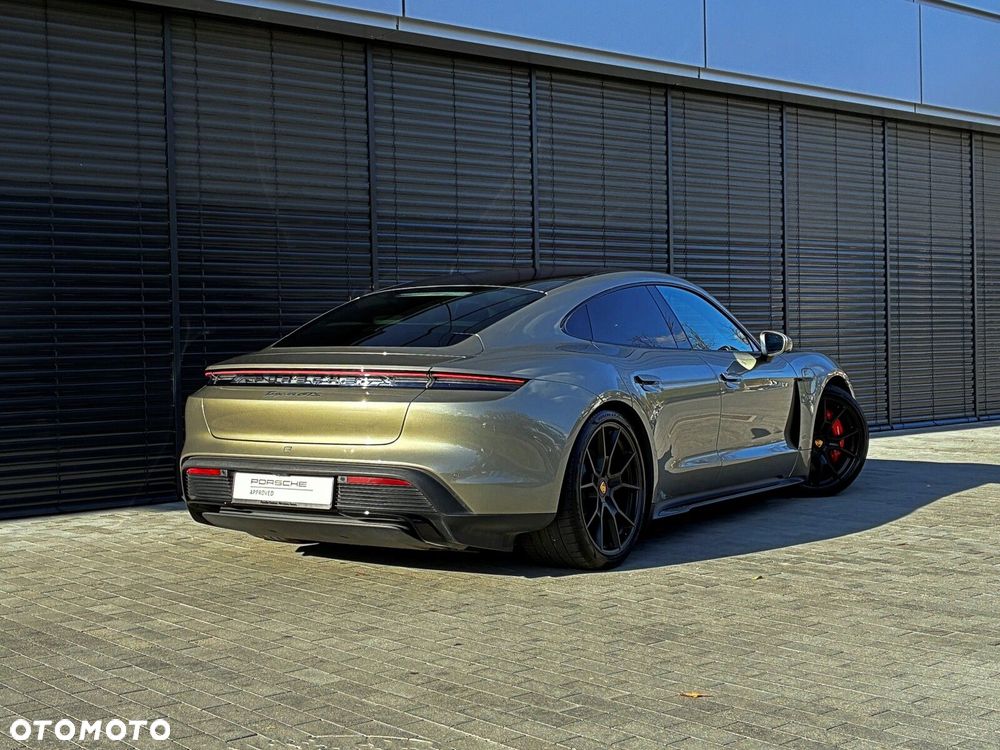 Porsche Taycan 2023 photo 5