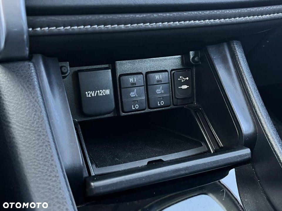 Toyota Auris - 21