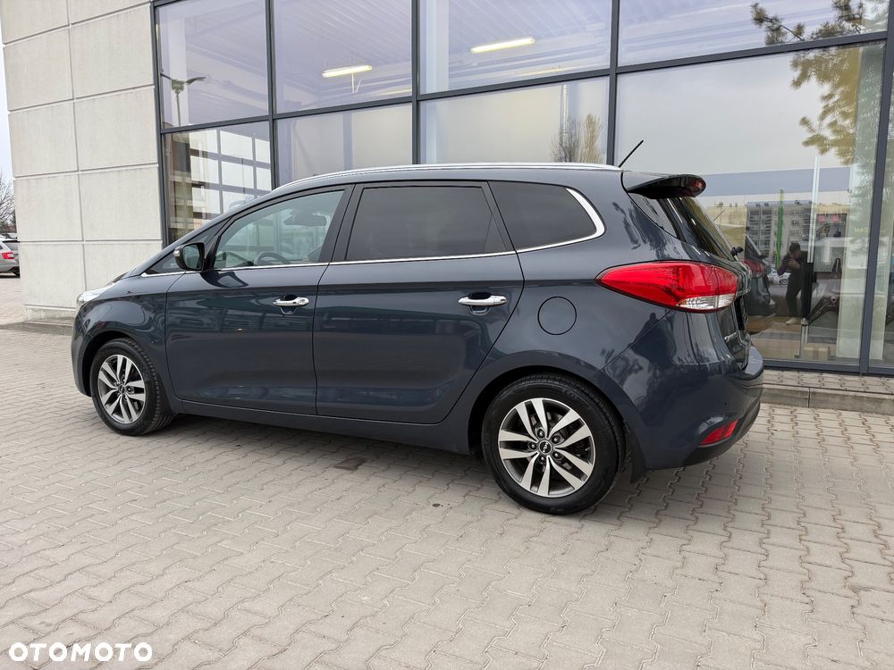 Kia Carens 1.7 CRDi XL 7os - 4